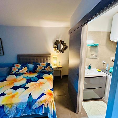 Tehautahi Cozy Lodge 2 パペーテ エクステリア 写真