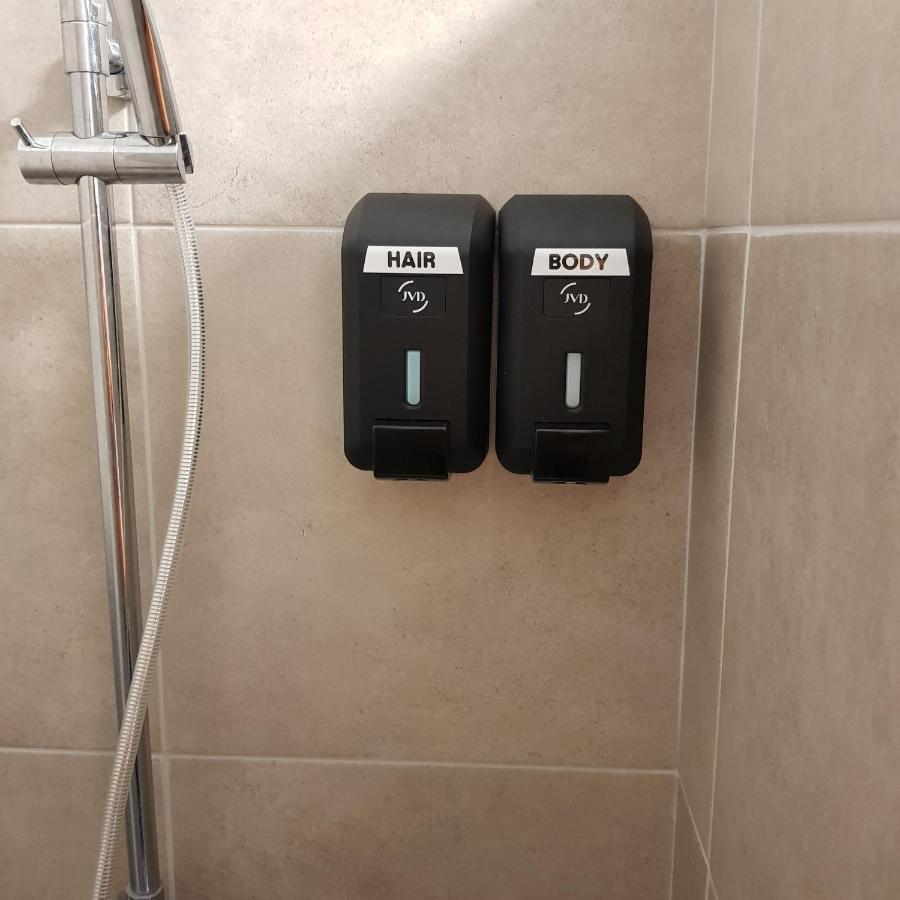 Tehautahi Cozy Lodge 2 パペーテ エクステリア 写真