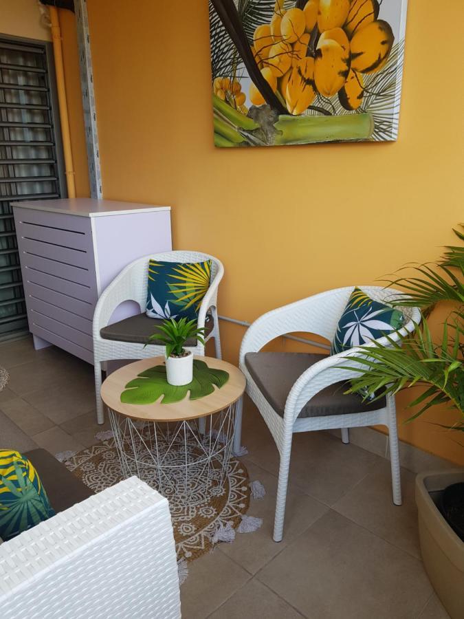 Tehautahi Cozy Lodge 2 パペーテ エクステリア 写真